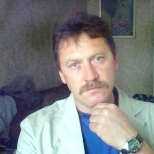 Парни в Ижевске: Алан, 63 - ищет девушку из Ижевска