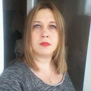 Девушки в Волжске: Анастасия, 42 - ищет парня из Волжска