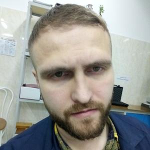 Валентин, 34 года, Омск