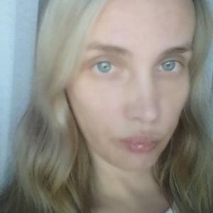 Девушки в Новороссийске: Надя, 39 - ищет парня из Новороссийска