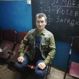 Юрий, 55 лет, Саратов