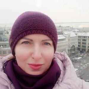 Девушки в Томске: Светлана, 44 - ищет парня из Томска