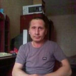 Парни в Томске: Виктор, 53 - ищет девушку из Томска