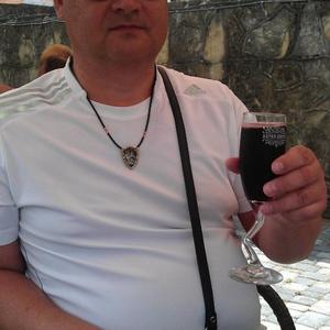Парни в Химках: Александр, 58 - ищет девушку из Химок