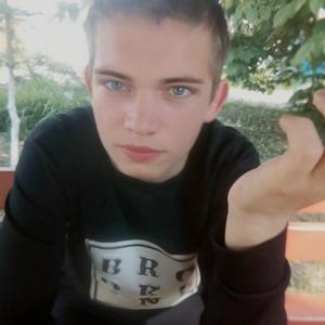 Данил, 22 года, Тольятти
