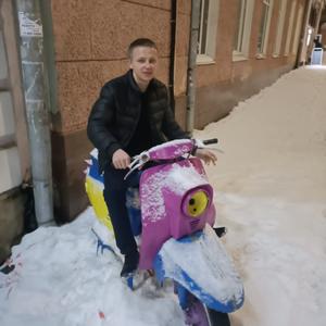 Парни в Вологде: Илья, 33 - ищет девушку из Вологды