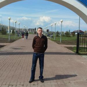 Парни в Димитровграде: Денис Балакирев, 40 - ищет девушку из Димитровграда