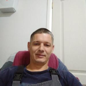 Парни в Владивостоке: Михаил, 44 - ищет девушку из Владивостока