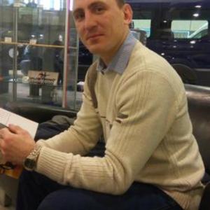 Парни в Гатчине: Дмитрий, 43 - ищет девушку из Гатчины