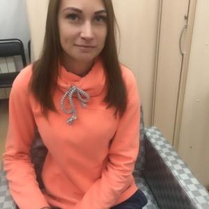 Девушки в Мурманске: Надежда, 34 - ищет парня из Мурманска