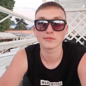Парни в Оренбурге: Руслан, 19 - ищет девушку из Оренбурга