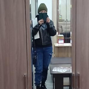 Девушки в Екатеринбурге: Елена, 51 - ищет парня из Екатеринбурга