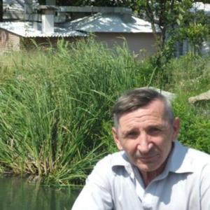 Парни в Владивостоке: Александр, 70 - ищет девушку из Владивостока
