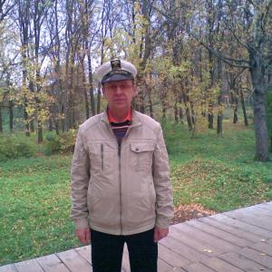 Парни в Ульяновске: Вадим Петров, 70 - ищет девушку из Ульяновска