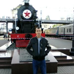 Парни в Новосибирске: Юрий, 30 - ищет девушку из Новосибирска
