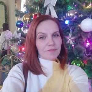 Девушки в Ижевске: Вероника, 45 - ищет парня из Ижевска