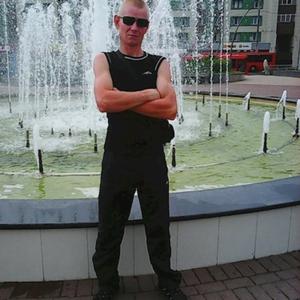 Олег, 43 года, Казань