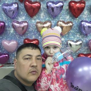 Парни в Уссурийске: Лерат, 39 - ищет девушку из Уссурийска