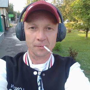 Парни в Калининец: Серёга, 45 - ищет девушку из Калининец