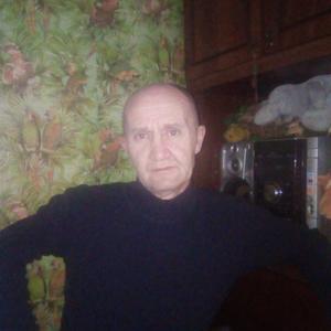 Александр, 57 лет, Новобирюсинский