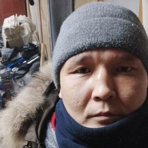 Парни в Якутске: Марик, 34 - ищет девушку из Якутска