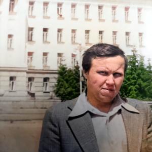 Анатолий, 68 лет, Ханты-Мансийск