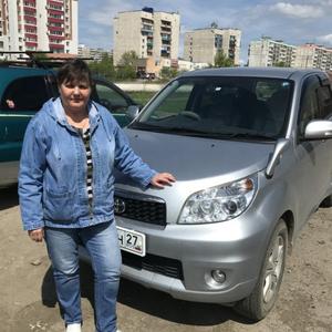 Девушки в Комсомольске-На-Амуре: Елена, 62 - ищет парня из Комсомольска-На-Амуре