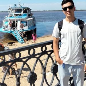 Парни в Владивостоке: Рустам, 25 - ищет девушку из Владивостока