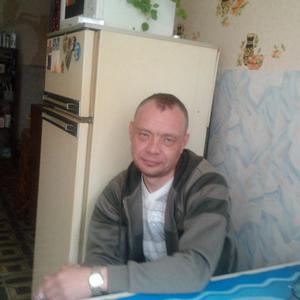 Парни в Гатчине: Александр Павлов, 58 - ищет девушку из Гатчины