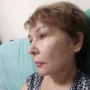 Девушки в Казани (Татарстан): Марго, 63 - ищет парня из Казани (Татарстан)
