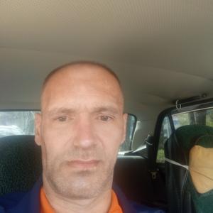 Парни в Мензелинске: Александр, 45 - ищет девушку из Мензелинска