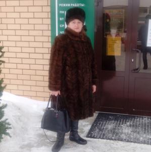Девушки в Оренбурге: Александра, 73 - ищет парня из Оренбурга