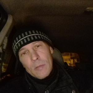 Парни в Владивостоке: Евгений, 59 - ищет девушку из Владивостока