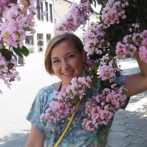 Девушки в Тольятти: Лариса, 49 - ищет парня из Тольятти