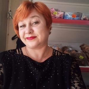 Девушки в Новошахтинске: Анна, 41 - ищет парня из Новошахтинска