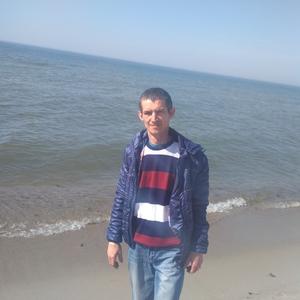 Парни в Калининграде: Виктор, 44 - ищет девушку из Калининграда