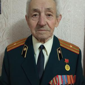 Валентин, 81 год, Москва