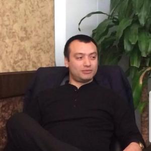 Парни в Баку: Эльшан, 44 - ищет девушку из Баку