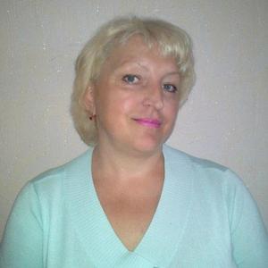 Девушки в Ульяновске: Ирина, 59 - ищет парня из Ульяновска