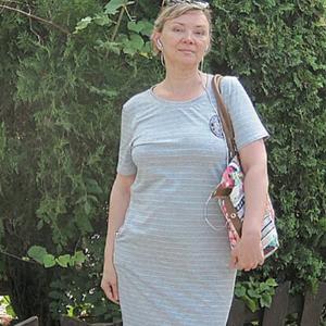 Девушки в Екатеринбурге: Марина Егорова, 62 - ищет парня из Екатеринбурга