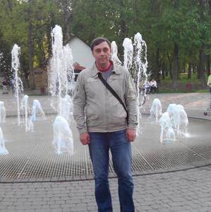 Парни в Новомосковске: Юрий, 53 - ищет девушку из Новомосковска