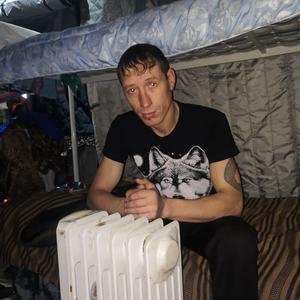 Кирилл, 38 лет, Улькан