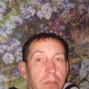 Парни в Владивостоке: Владислав, 46 - ищет девушку из Владивостока