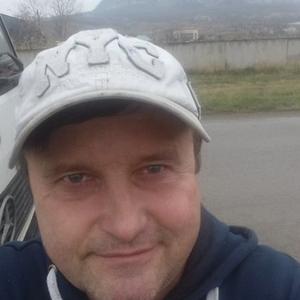 Игорь, 59 лет, Воронеж
