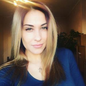 Девушки в Саратове: Юлия, 31 - ищет парня из Саратова
