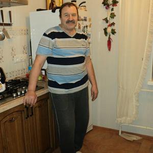 Игорь, 70 лет, Санкт-Петербург