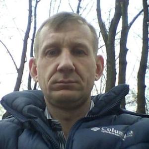 Евгений Бутов, 46 лет, Ливенка