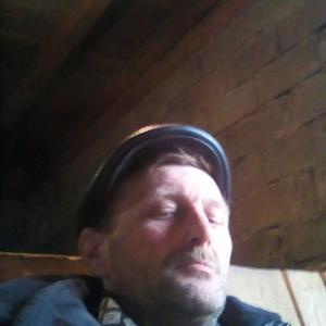 Парни в Канске: Юрий, 48 - ищет девушку из Канска