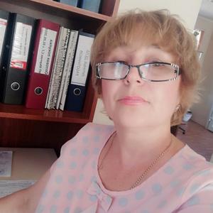 Девушки в Таганроге: Елена, 49 - ищет парня из Таганрога