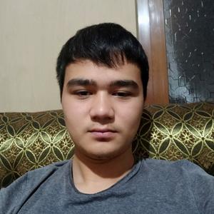 Oyatillo Akhmadjanov, 23 года, Наманган